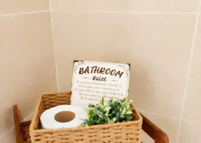 Comfy 3 Minutes From