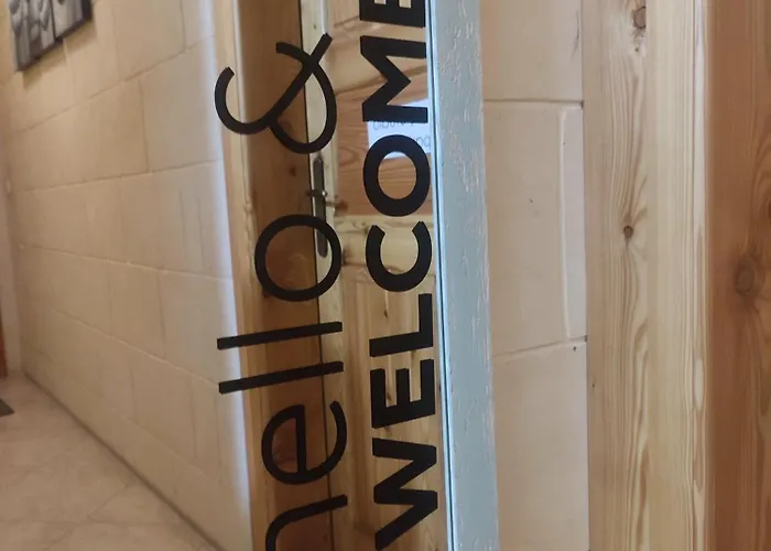 Comfy 3 Minutes From *